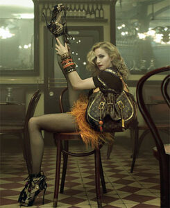 Louis Vuitton Madonna 02