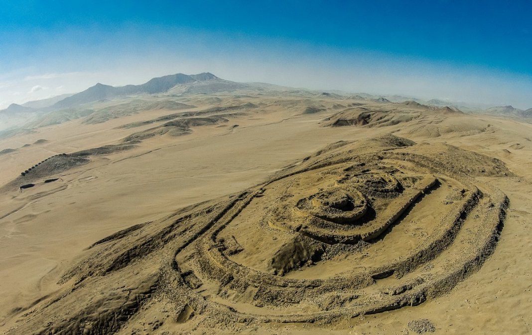 Complejo arqueostranómico Chankillo Perú
